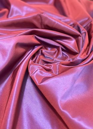 Готовая штора тафта фуксия хамелеон 2.9м