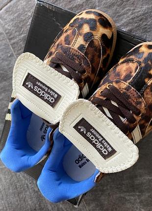 Леопардовые кроссовки adidas