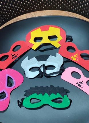 Герої в масках карнавальні маски із фетру