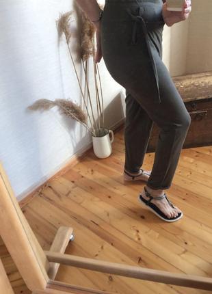 Трикотажные брюки с запахом цвет хаки jinny key5 фото