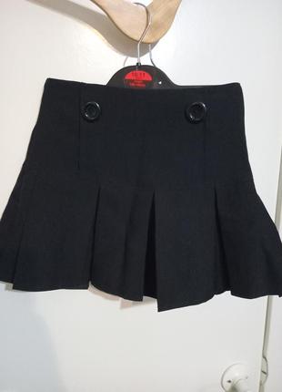 Шкільна спідниця 9-10 років
пот 28
довжина 29