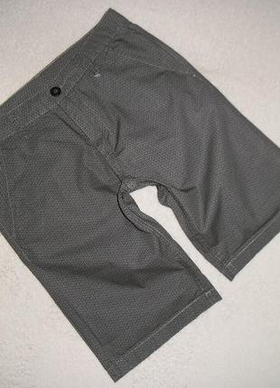 Шорты на 14-15 лет. рост 164 см.