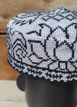 Тюбетейка ручной вышивки 59 см. узбекистан