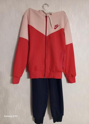 Спортивний костюм