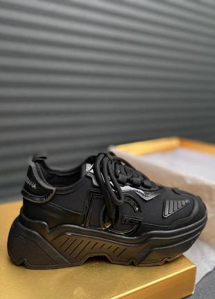 Кроссовки женские daymaster triple black