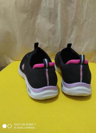 Кросівки skechers stretch fit4 фото