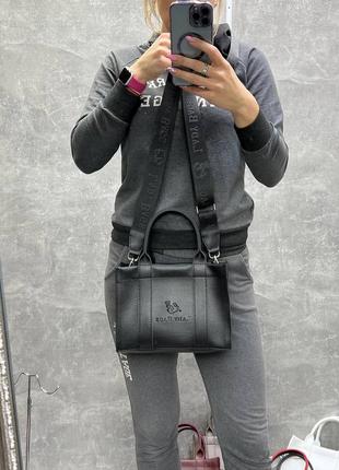 Жіноча стильна та якісна сумка з еко шкіри чорна з червоним7 фото