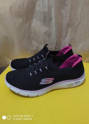 Кросівки skechers stretch fit1 фото