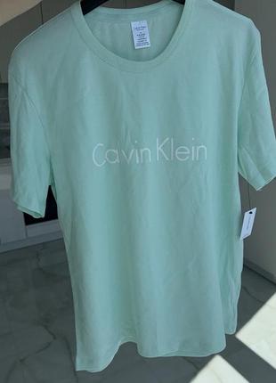 Футболка оригинальная calvin klein