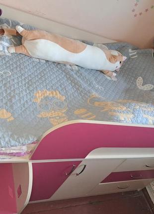 Детская кроватка чердака. хорошее качество. размер спального места 1600 на 800...