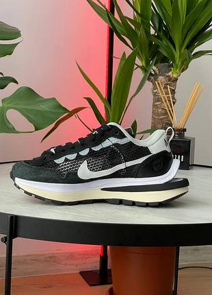 Жен/чел кроссовки nike vaporwaffle sport fuschia x sacai black