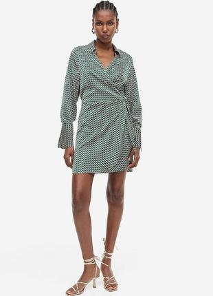 Сатиновое платье в геометрический принт от h&amp;m