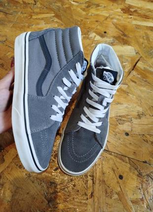 Високі частково шкіряні кеди кєди vans