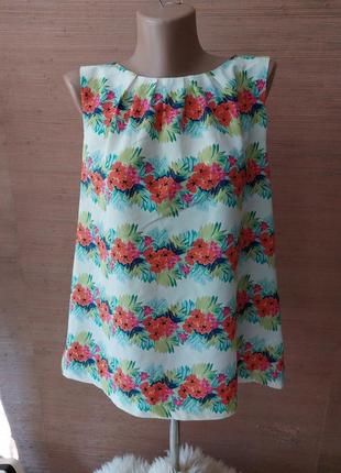 ❤️🌼💚 симпатична блузка квіти , ґудзики на спинці