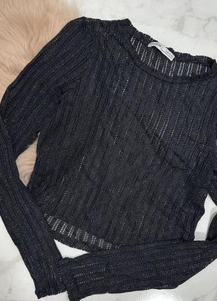 Стильный ажурный гольф с нитью люрекса pull&bear, черный укороченый гольф в сетку