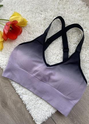 Спортивный топ