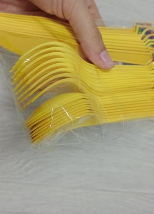 Набор пластиковых ложечек 2