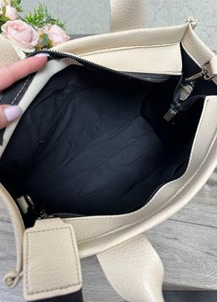 Жіноча стильна та якісна сумка з еко шкіри бежева5 фото