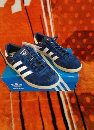 💯оригинал. кроссовки adidas hamburg2 фото