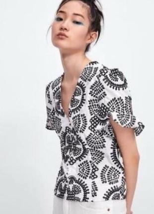 Хлопковая вышитая блузка от zara
