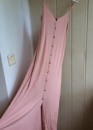 Сарафан на гудзиках рожеве плаття сукня міді в рубчик платье на бретелях сарафан сукенка