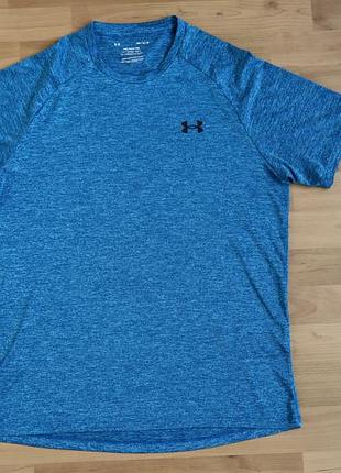 Футболка under armour размер m