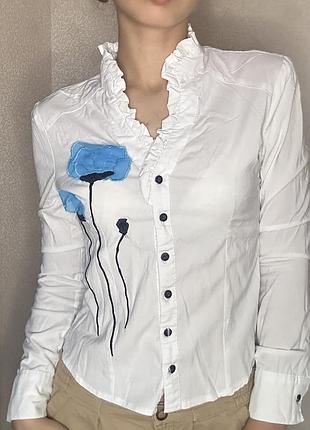 Рубашка, блуза с цветком