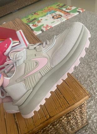Кроссовки nike