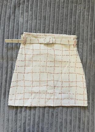 Коротка спідниця