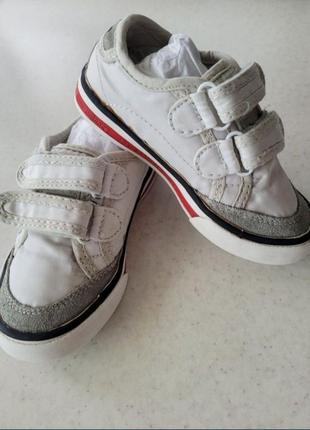 Мокасини, кроси new balance