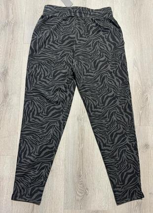 Стильные брюки разм.m 2