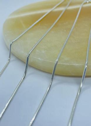 Серебряная круглая цепочка снейк с насечками 925 проба