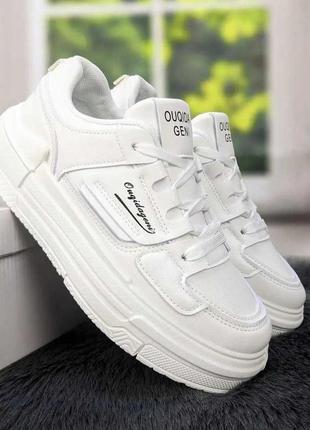 Великий декоративний свічник