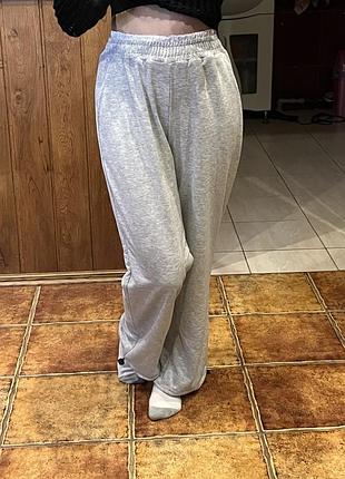 Спортивні широкі штани