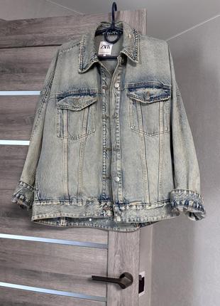 Стильна джинсова куртка zara