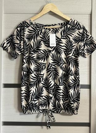 Жіноча футболка листя розм.xs