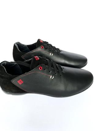 Чоловічі шкіряні кросівки