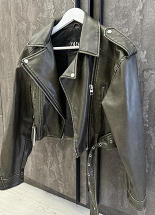 Шкіряна куртка zara