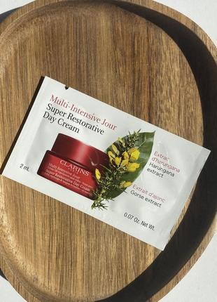Крем для обличчя clarins multi-intensive jour spf 15 super restorative day cream