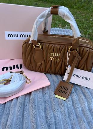 Шкіряна сумка miu miu guess dior