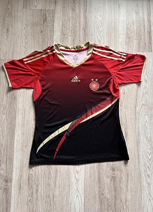 Футболка adidas