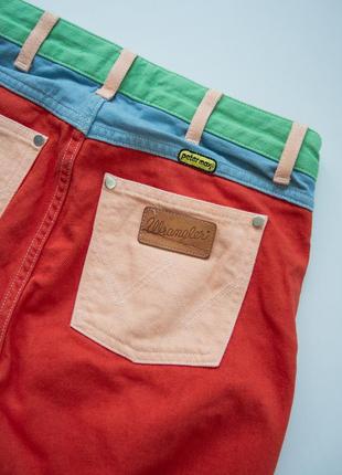 Яскраві джинси wrangler x peter max