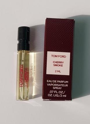 Пробникom ford
cherry smoke eau de parfum2 фото