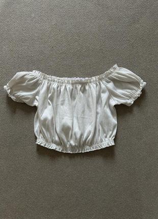 Кроп топ на плечи