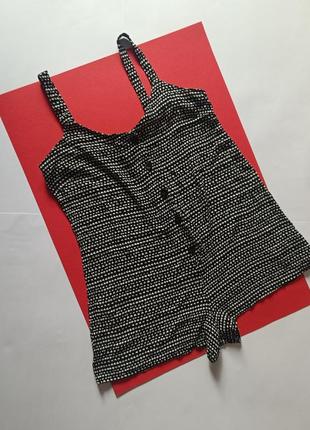 Ромпер шортами комбинезон