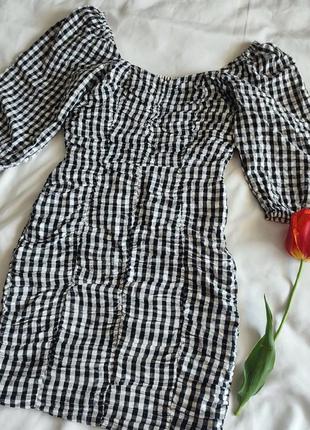 Платье bikbok в клетку