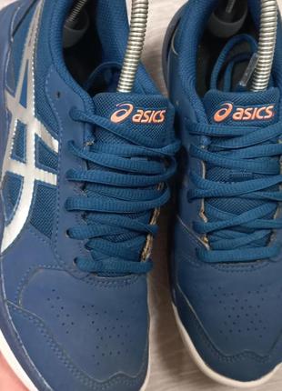 Фірмові кросівки asics