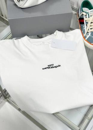 Белая футболка в стиле maison margiela2 фото