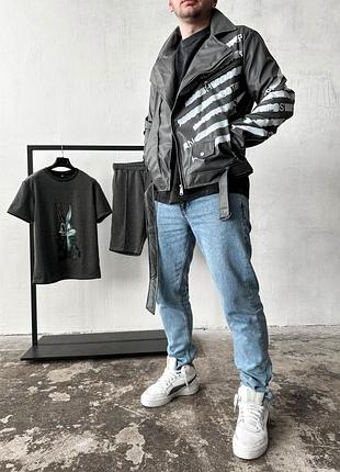 Чоловіча стильна косуха з принтом сіра