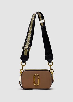Женская сумка marc jacobs the snapshot dark beige/gold 2